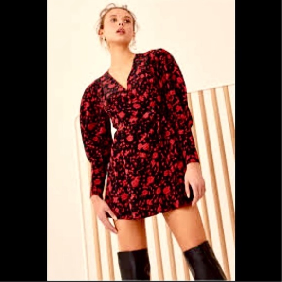C/Meo Collective Opacity Floral wrap dress Black with  red chili floral - Picture 3 of 14